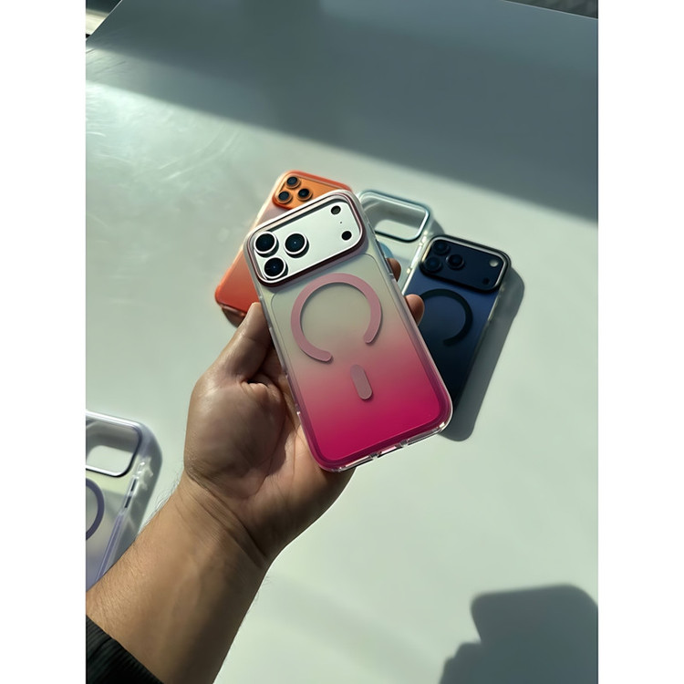 کاور مدل FadeRing مناسب برای گوشی موبایل اپل iPhone 17 Pro