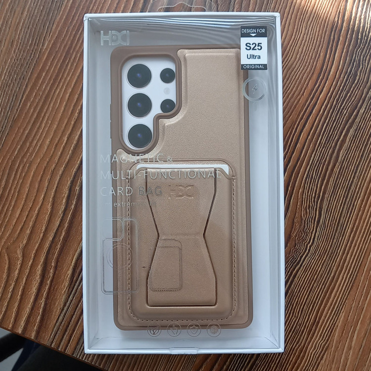 کاور اچ دی دی مدل مگسیف مناسب برای گوشی موبایل اپل iphone 16 به همراه جا کارتی