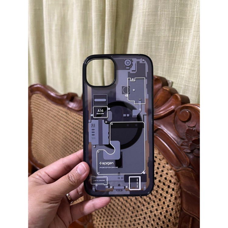کاور اسپیگن مدل Ultra Hybrid Magnetic مناسب برای گوشی موبایل اپل iphone 13 Pro