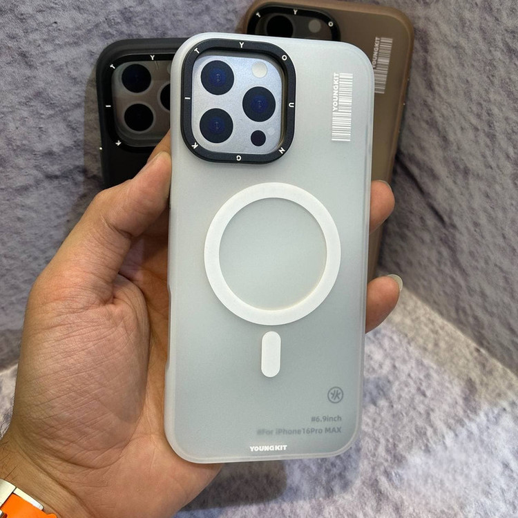 کاور یانگ کیت مدل هیدن سند مناسب برای گوشی موبایل اپل iphone 16 pro max