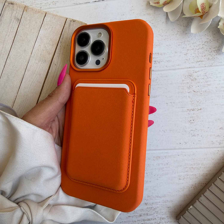 کاور مدل MGWLG مناسب برای گوشی موبایل اپل iPhone 17