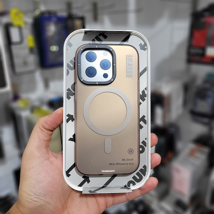 کاور یانگ کیت مدل hiden sand مناسب برای گوشی موبایل اپل iphone 16 pro max