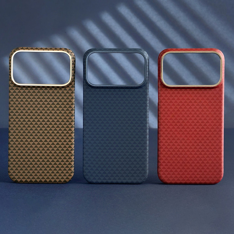 کاور اپیکوی مدل SlimCarbon Triangle Magnetic مناسب برای گوشی موبایل اپل iPhone 17 Pro Max