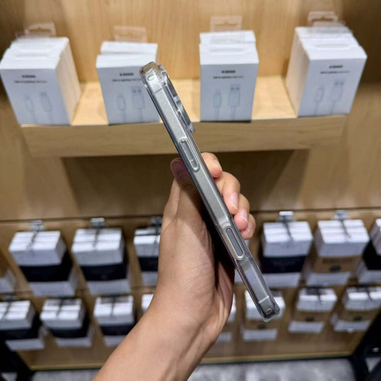 کاور کی -زد دو مدل Guardian مناسب برای گوشی موبایل اپل iPhone 17 Pro Max