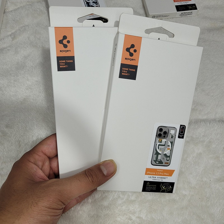 کاور اسپیگن مدل ultra hibrid مناسب برای گوشی موبایل اپل iphone 14 pro max