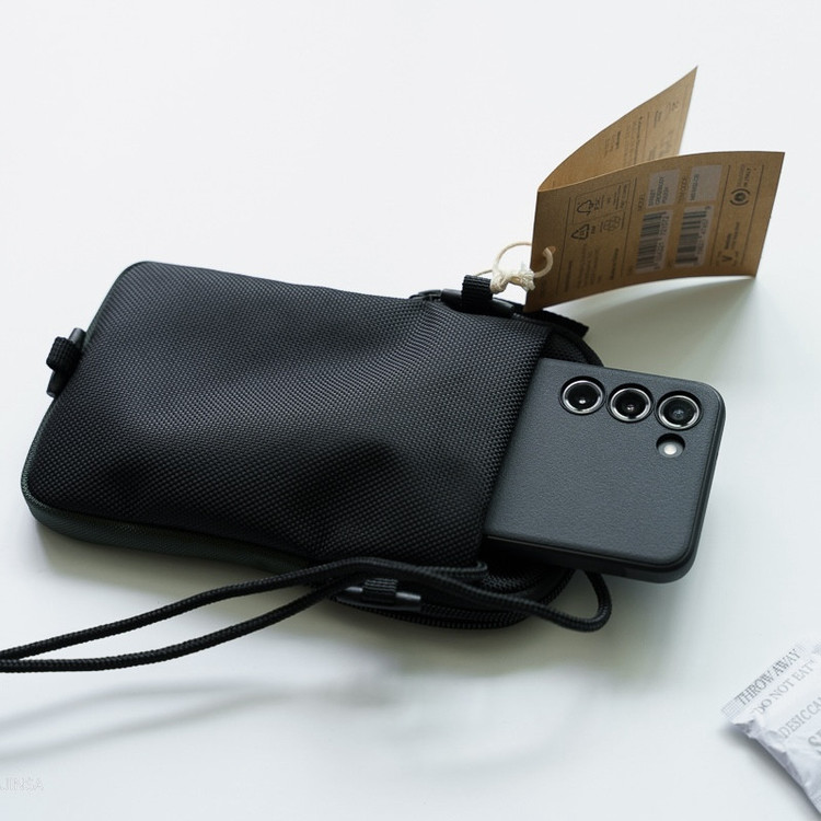 کیف موبایل منفروتو مدل Street Crossbody Pouch مناسب برای گوشی موبایل تا 6.8 اینچ