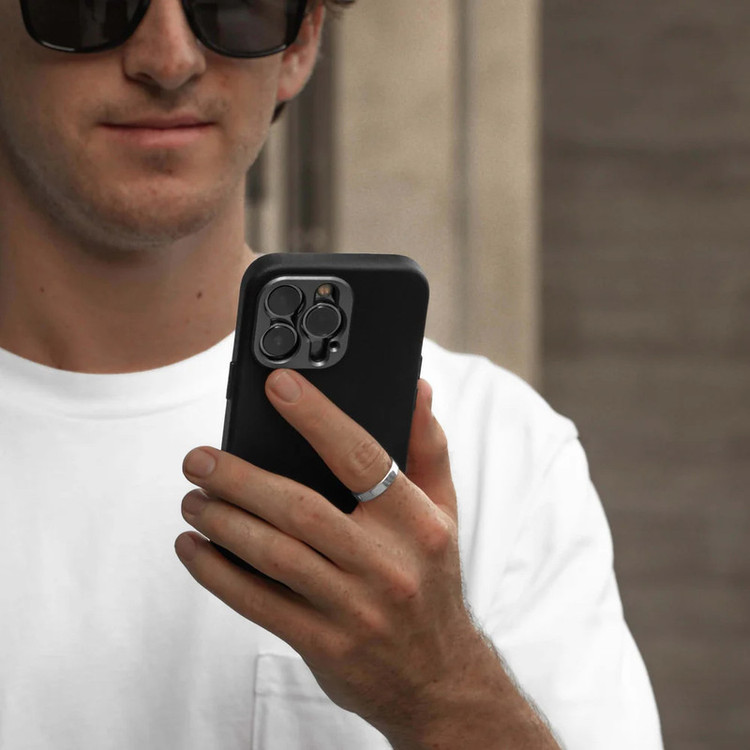 کاور سندمارک مدل Pro Leather مناسب برای گوشی موبایل اپل iPhone 14 Pro Max