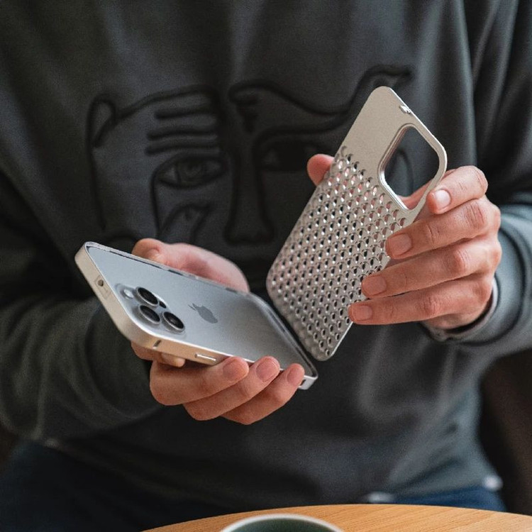 کاور مدل Super Aluminium مناسب برای گوشی موبایل اپل IPHONE 15 PRO MAX