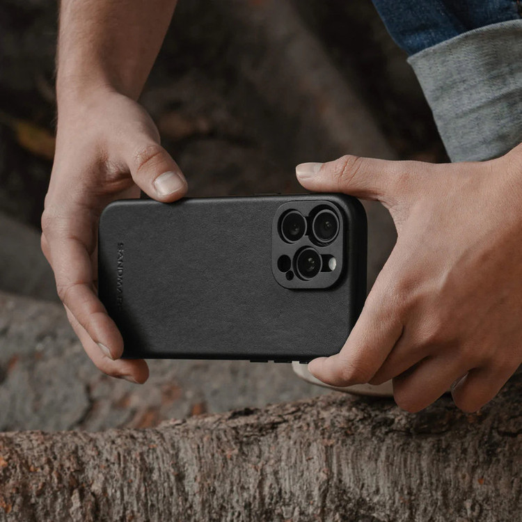 کاور سندمارک مدل Pro Leather مناسب برای گوشی موبایل اپل iPhone 15 Pro Max