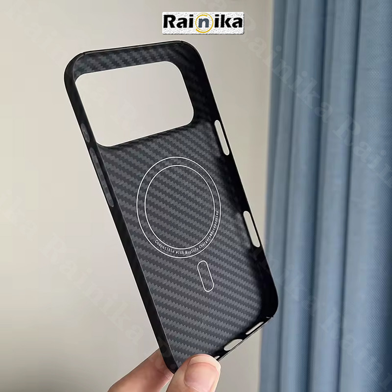 کاور رینیکا مدل Carbon Fiber مناسب برای گوشی موبایل اپل Iphone 17 Pro Max